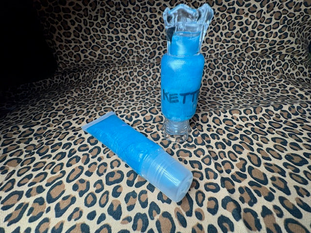 TropiKiss
